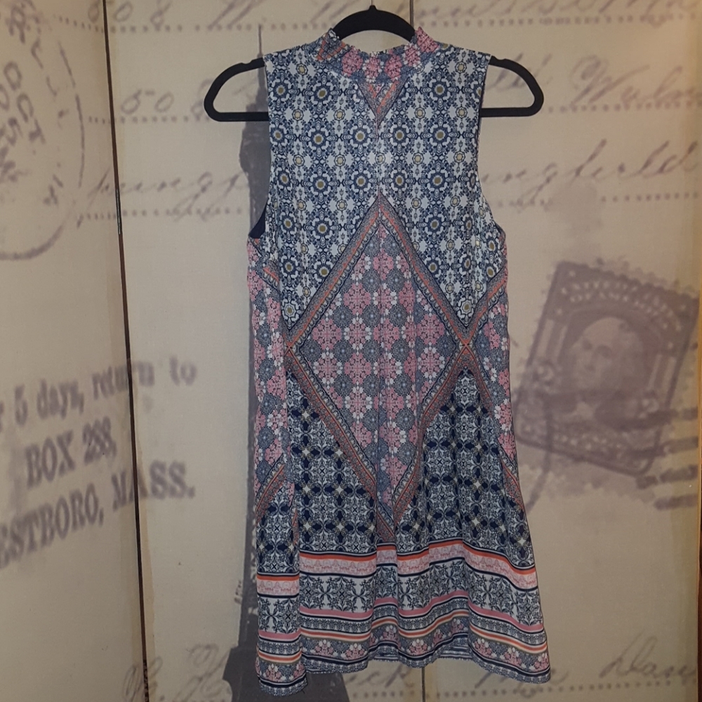 High Crewed Neck & Sleeveless Boho Dress